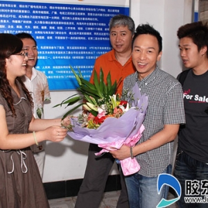 难忘兄弟情深 黄家强如今事业家庭都幸福